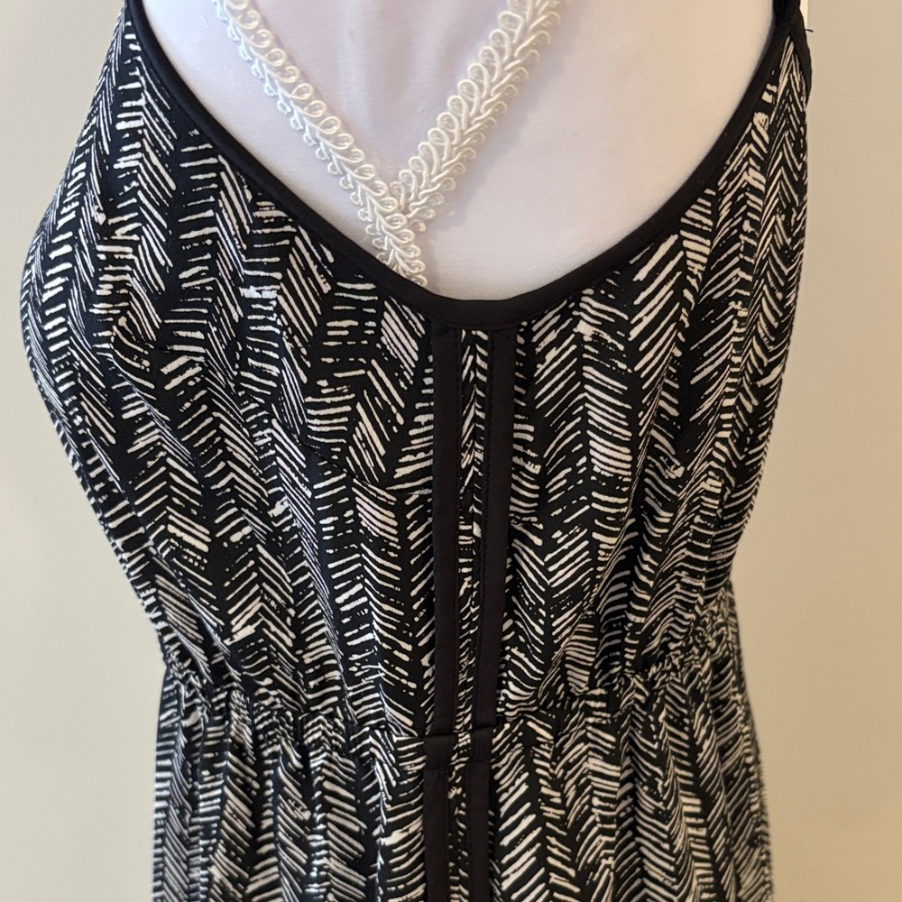 LOFT Black and White Pattern Maxi Dress - Picture 8 of 11